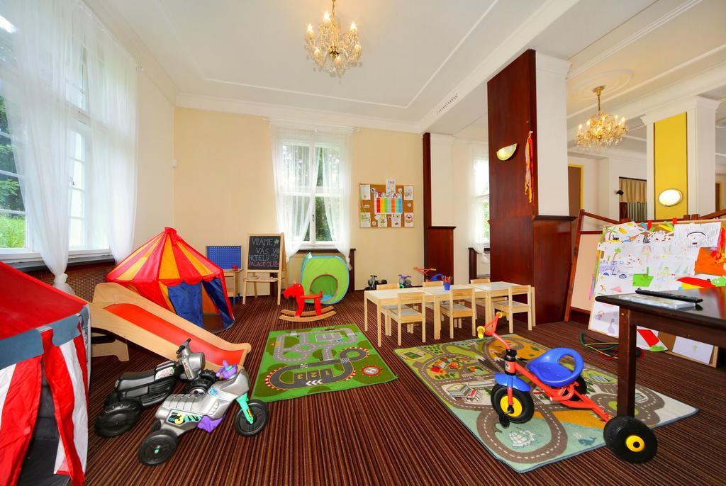Palace Club Шпіндлерув-Млин Екстер'єр фото